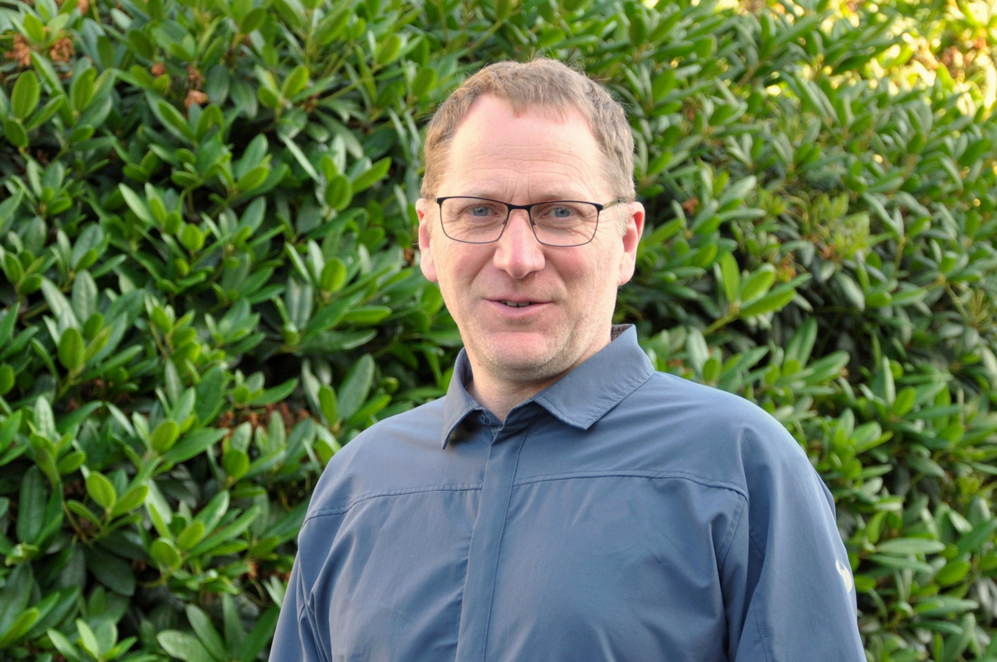 Invasive Großstauden im Straßenbegleitgrün - Biologie und Bekämpfungsmöglichkeiten